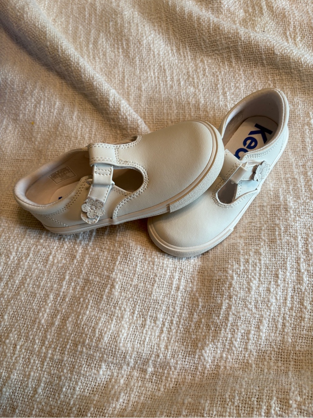NWT KEDS White T-Strap Floral Accent Slip-Ons